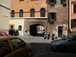  passage sous immeuble, Via Anicia